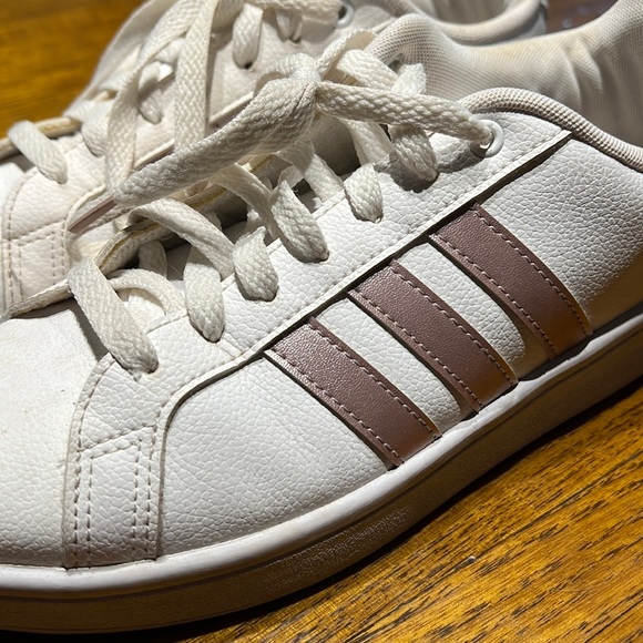 adidas Shoes - Adidas white with pink stripes